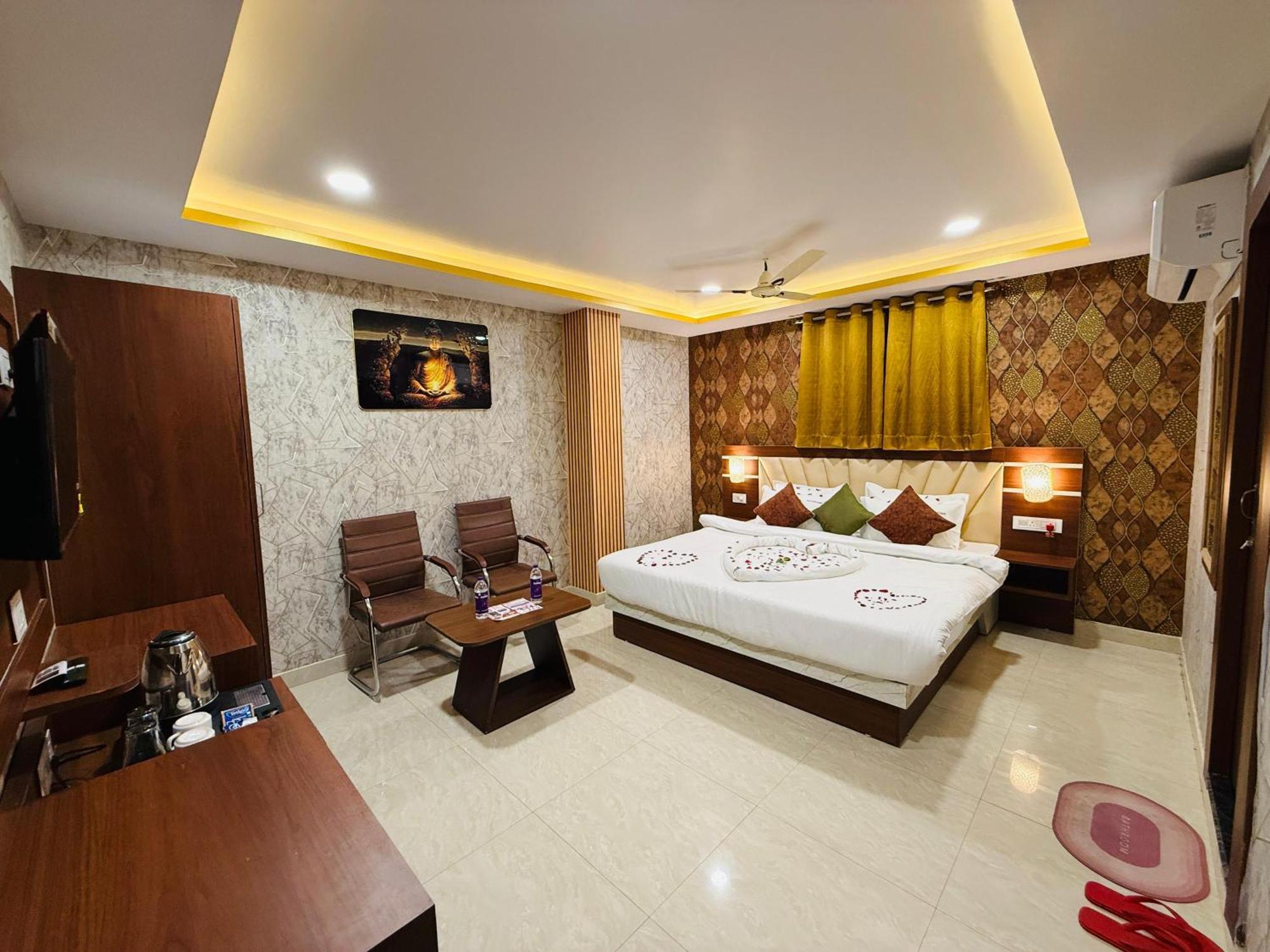 Hotel Golden Crystal 巴特那 外观 照片